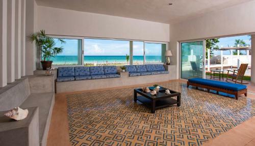 Stunning Beachfront Hacienda Style Property, East Of Progreso