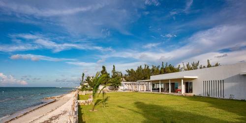 Stunning Beachfront Hacienda Style Property, East Of Progreso