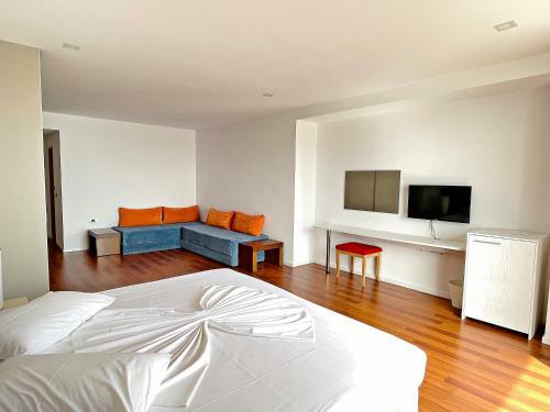 Hotel 3b Suites