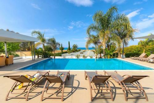 Limni Beach Villa