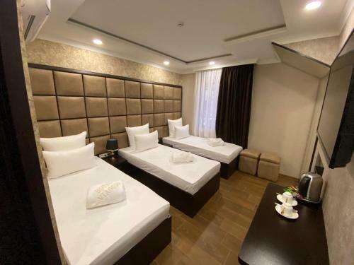 Via Hotel & Tours