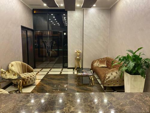 Via Hotel & Tours