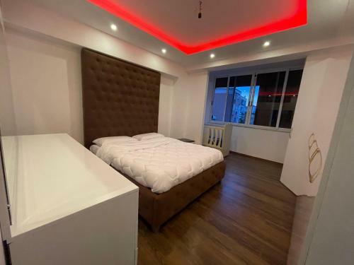 ?m&j Apartment?new Luxury Apartment Tirana