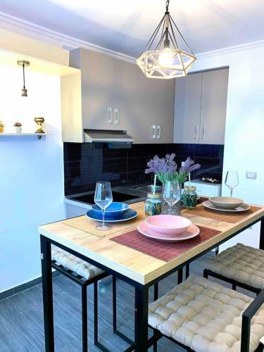 Apartamento Iron Home At The Blloku
