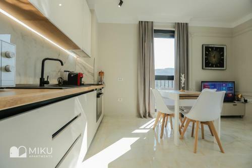 Miku Apartment-lovely 1 Bedroom Spectacular View