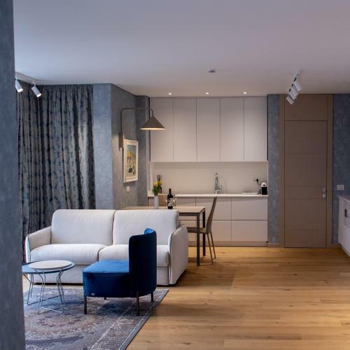 Seven Luxury Suites - Apartments