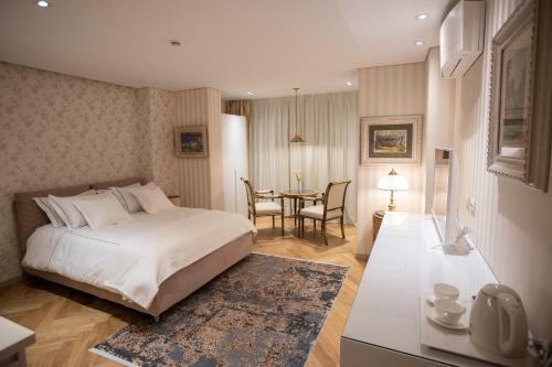 Seven Luxury Suites - Apartments