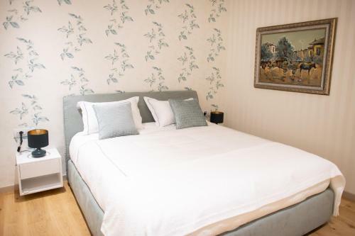 Seven Luxury Suites - Apartments