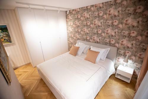 Seven Luxury Suites - Apartments