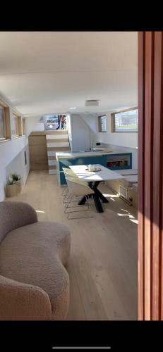 Maison Bateau Luxueux 2 Chambres