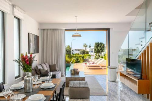 Villa Beach Breeze