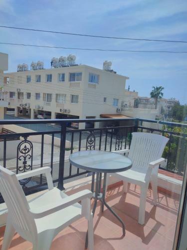 3 Zimmer, Pool Villa In Kato/universal, Paphos