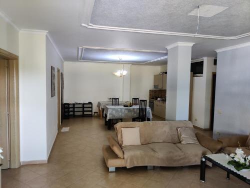Apartment Summer Rent 170 M2