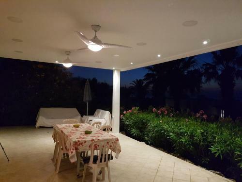 Villa On The Beach House Latsi