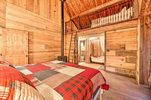 Rustic Greer Cabin With Mountain Views!