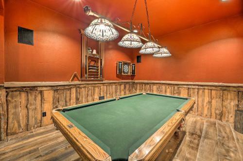 Rustic Greer Cabin With Mountain Views!