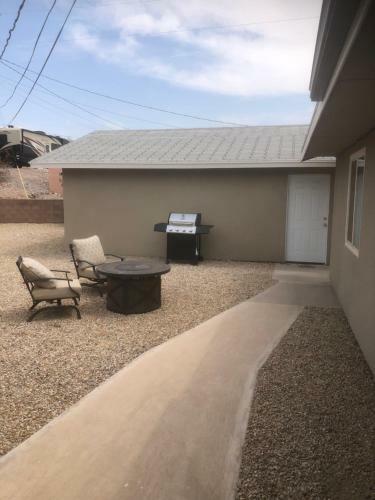 My Havasu House With Bbq