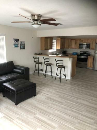 My Havasu House With Bbq