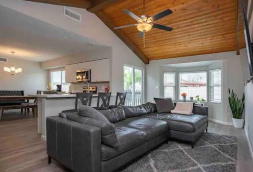 Private Resort Centrally Located W/ Outdoor Oasis.