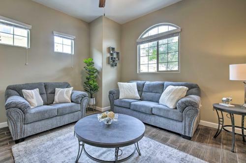 Lovely Mesa Townhome With Pool And Hot Tub Access