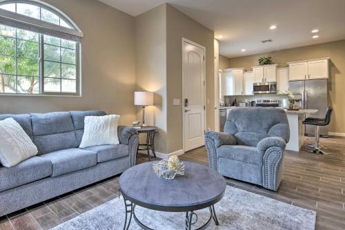 Lovely Mesa Townhome With Pool And Hot Tub Access
