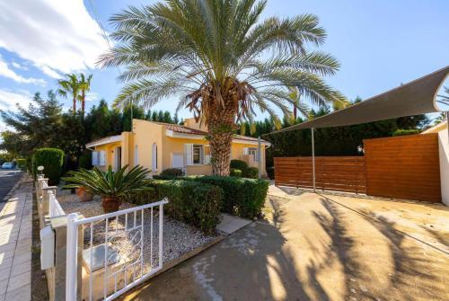 Villa Lime Coral
