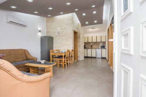 Apartment Rafac