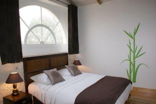Hostal Domaine Des Doucins & Spa