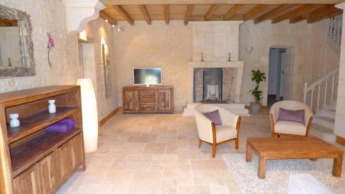 Hostal Domaine Des Doucins & Spa