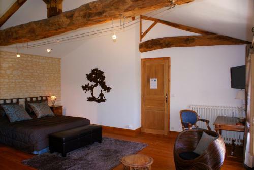 Hostal Domaine Des Doucins & Spa