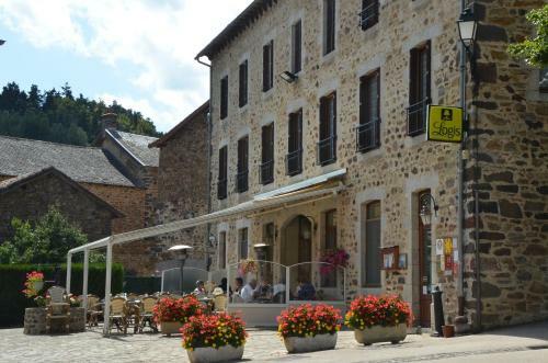 Hotel Logis Auberge De L'allagnonette