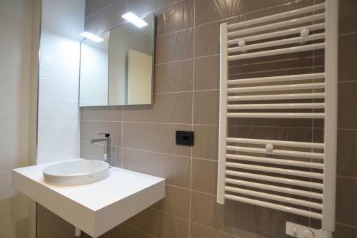 Apartamento Monolocale Deluxe Con Box E Piscina - Poggio Fiorito