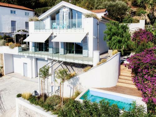 Villa Liguria Mare