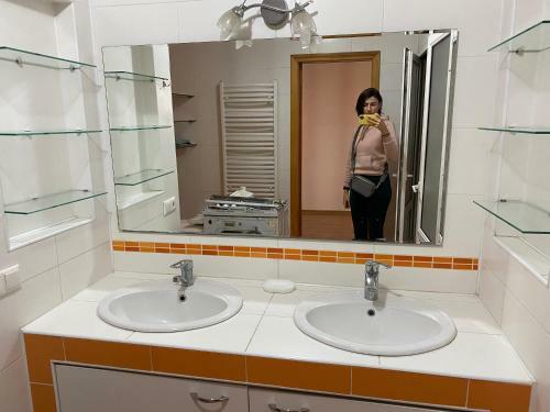 4-rooms Apartment Negruzzii 2 - 6 ?