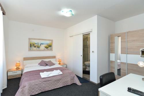 Hostal Rooms Bale 2150