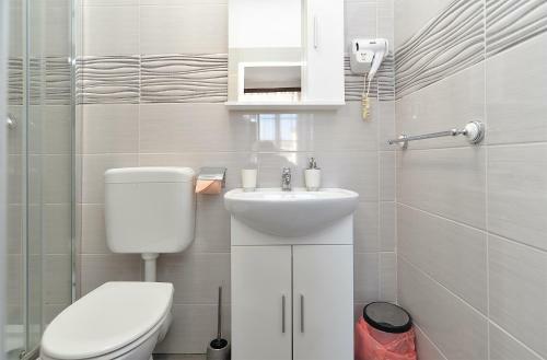Hostal Rooms Bale 2150