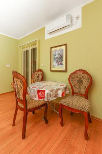 Apartamento Vila Lastva 1