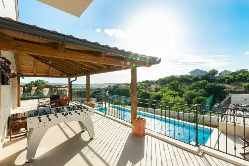 Modern Rustic Villa Kate