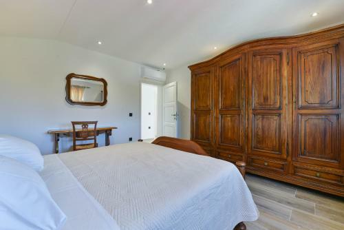 Modern Rustic Villa Kate
