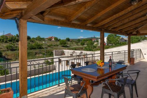 Modern Rustic Villa Kate