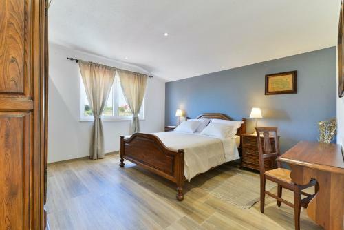 Modern Rustic Villa Kate