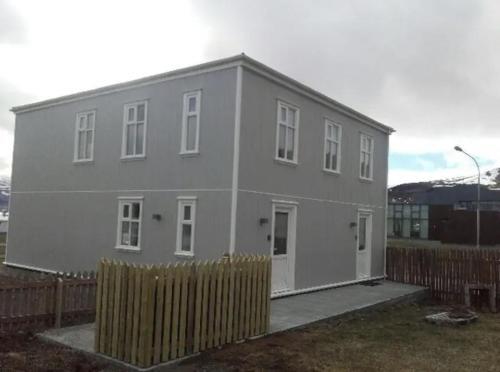 West Peninsula Apartment, �lafsv�k.