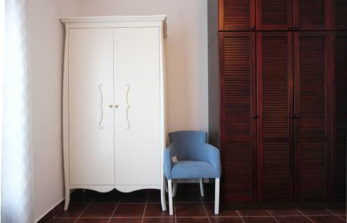3 Br Apartment In Boka Gardens Complex