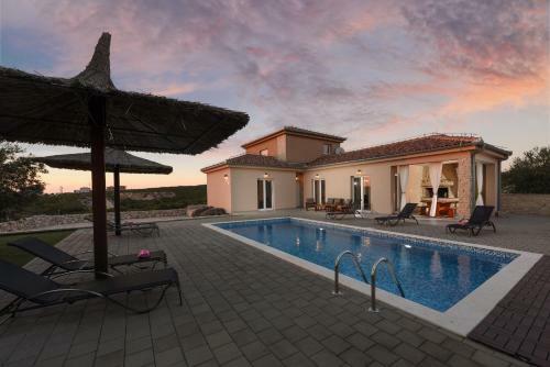 Villa Basic