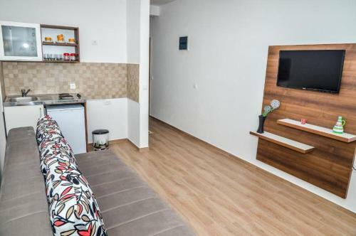 S&m Apartments