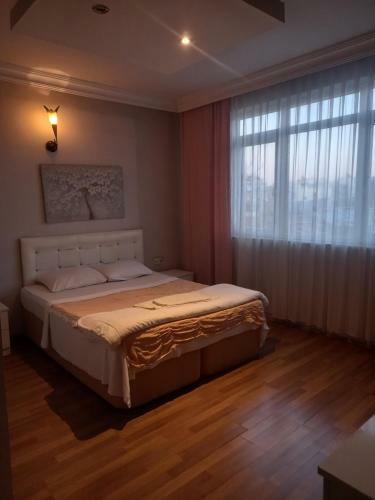 Life Hotel