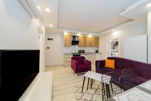 Charming Apartment With Pool In Muratpasa, Antalya