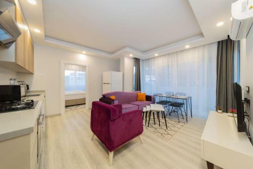 Charming Apartment With Pool In Muratpasa, Antalya