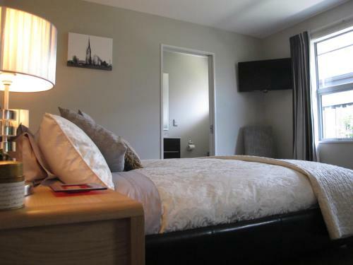 Halkett Grove Bed And Breakfast