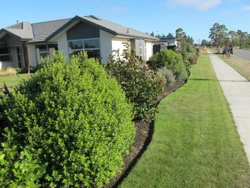 Halkett Grove Bed And Breakfast